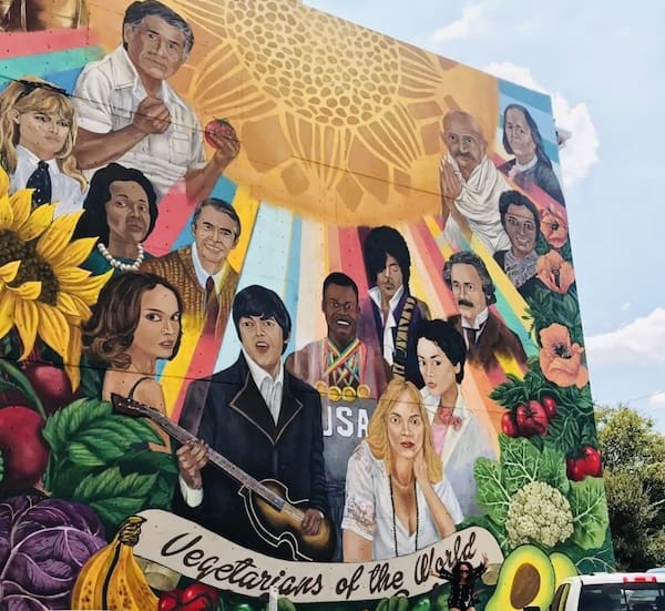 East Cesar Chavez