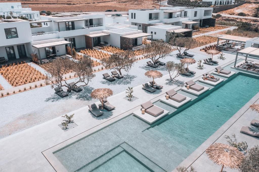 Cove Paros