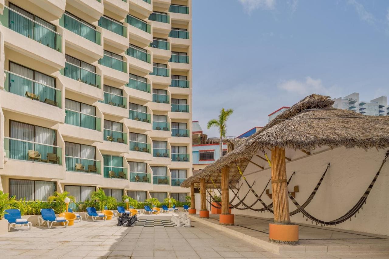 Copacabana Beach Hotel Acapulco in Acapulco