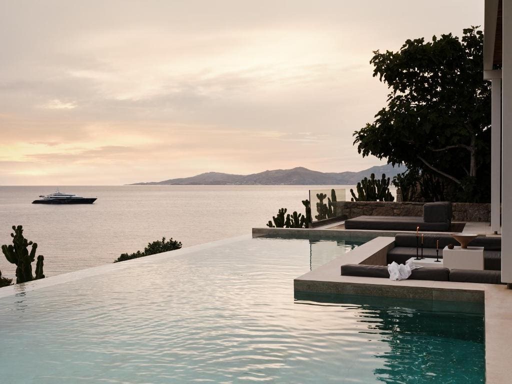 Bill & Coo Mykonos